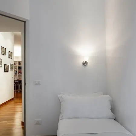 Cozy Family In Castelletto * Генуя